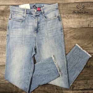 Arizona Jean Co. Juniors Highest Rise Skinny Straight Jeans Size 9